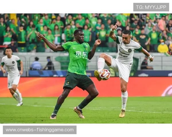 奥格斯堡小将班克斯入选德国U21，身价翻倍