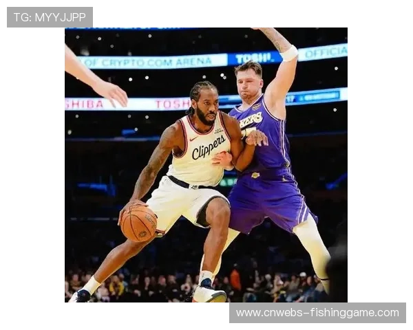 湖人135-118轻取快船，东契奇43分13助詹姆斯末节爆发