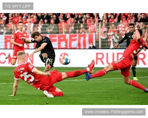 拜仁3-2险胜柏林联合晋级德国杯八强,凯恩点射建功 拜仁3-2险胜柏林联合晋级德国杯八强,凯恩点射建功